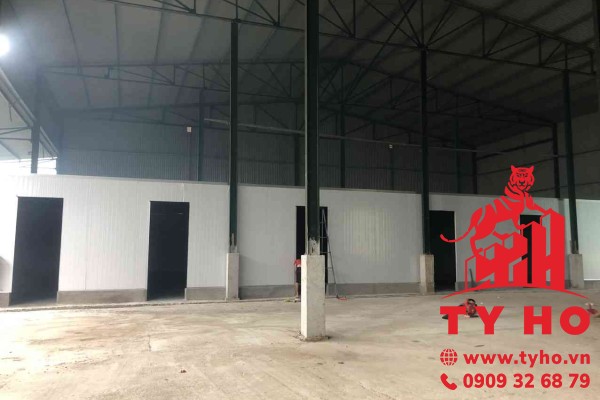 So sánh Panel bông khoáng và Panel lõi PU - Hai tên vàng trong làng panel